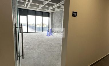 Oficina en VENTA Plaza Livo