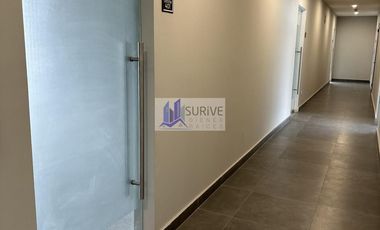 Oficina en VENTA Plaza Livo