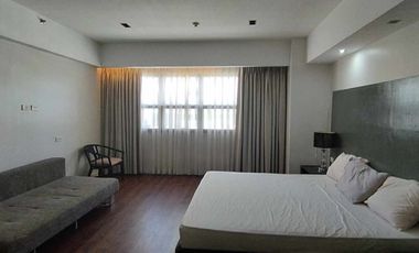 3 Bedroom Furnished with internet  and  1 Parking slot   walking distance to Ayala Centre Cebu @Php95k .
