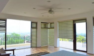 5 BEDROOMS House OVERLOOKING WITH SWIMMING POOL@Php150k