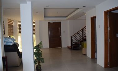 5 BEDROOMS House OVERLOOKING WITH SWIMMING POOL@Php150k
