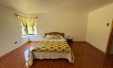 Gran casa con Galpon orilla pavimento km 1.8 Coihueco Miraflores