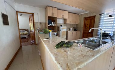 Gran casa con Galpon orilla pavimento km 1.8 Coihueco Miraflores