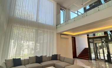 BRAND NEW Corner Luxury in Ayala Alabang: Modern Elegance with 6 Bedrooms & Pool