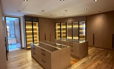 BRAND NEW Corner Luxury in Ayala Alabang: Modern Elegance with 6 Bedrooms & Pool
