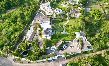 Hotel boutique & SPA en venta con 28 suites en Tepoztlán, Morelos | Inversión lista para operar