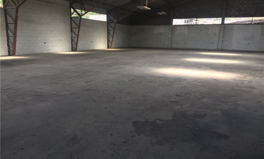Alquiler de Bodega en Via Daule, Ecuador