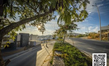 TERRENO EN VENTA EN ZANDA. León,Gto; 800m2, (42.53 DE FRENTE X 20), FRENTE ÁREA VERDE, VISTA PANORÁMICA