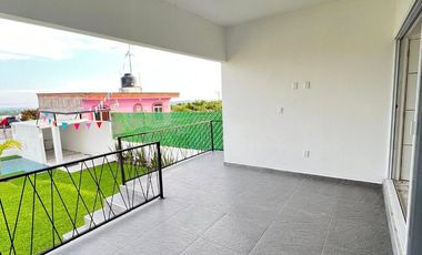 CASA CON ALBERCA PRIVADA  EN FRACCIONAMIENTO