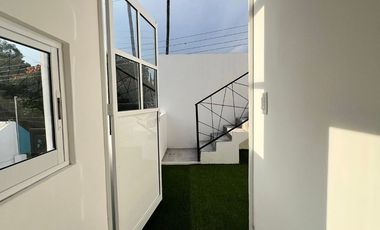 CASA CON ALBERCA PRIVADA  EN FRACCIONAMIENTO