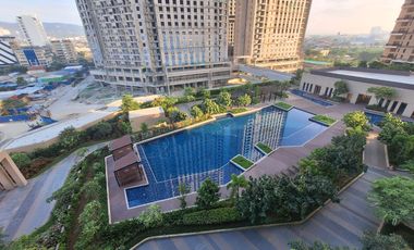 Luxurious 2-Bedroom Condo with Pool View at Mandani Bay Suites