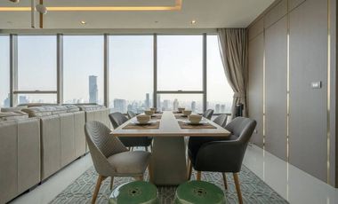 Luxury condo with 2 bedrooms in Sathorn