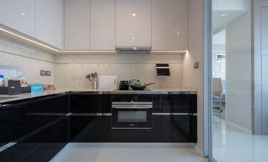 Luxury condo with 2 bedrooms in Sathorn