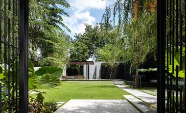 Luxury condo with 2 bedrooms in Sathorn