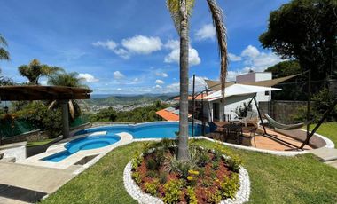RENTA Casa Los Ángeles Alberca Climatizada y jardín en Ixtapan de la Sal EDOMEX