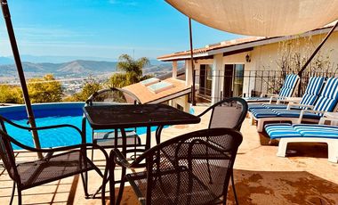 Casa ÁNGELES en renta de fin de semana con alberca anorme... jardines súper amplios; vista panorámica en lugar seguro