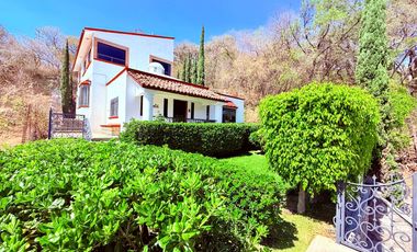 CASA LA LUCIÉRNAGA RENTA con alberca, jardín y comodidades para vivir un bonito fin de semana en Rancho San Diego