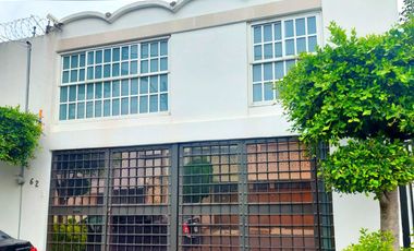 Hermosa casa en venta en Jardines de Santa Mónica