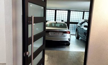 Hermosa casa en venta en Jardines de Santa Mónica