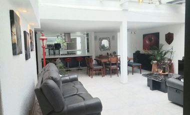 Hermosa casa en venta en Jardines de Santa Mónica