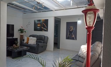 Hermosa casa en venta en Jardines de Santa Mónica