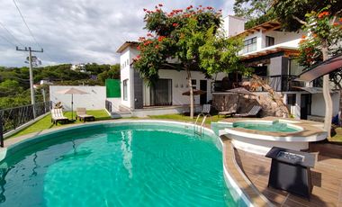 Renta de Hermosa Casa Dalia II con Alberca y Jacuzzi, en Rancho San Diego.