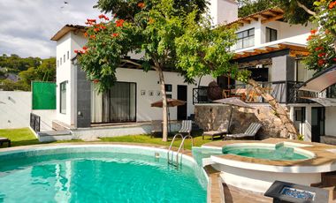 Renta de Hermosa Casa Dalia II con Alberca y Jacuzzi, en Rancho San Diego.