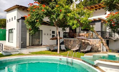 Renta de Hermosa Casa Dalia II con Alberca y Jacuzzi, en Rancho San Diego.