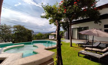 Renta de Hermosa Casa Dalia II con Alberca y Jacuzzi, en Rancho San Diego.