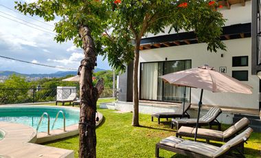 Renta de Hermosa Casa Dalia II con Alberca y Jacuzzi, en Rancho San Diego.