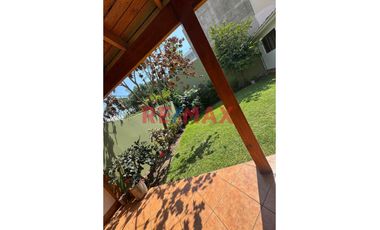 🏡 ¡Vive O Trabaja En La Mejor Zona De Surco! Casa Amplia Y Estratégica A Tu Alcance 🌟