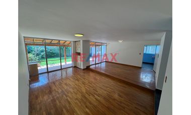 🏡 ¡Vive O Trabaja En La Mejor Zona De Surco! Casa Amplia Y Estratégica A Tu Alcance 🌟