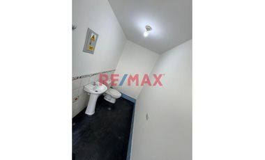 🏡 ¡Vive O Trabaja En La Mejor Zona De Surco! Casa Amplia Y Estratégica A Tu Alcance 🌟