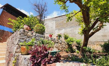 Renta de Hermosa Casa Sofía con Alberca Calefacción, Jardín Vistas Panorámicas.
