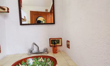 Renta de Hermosa Casa Sofía con Alberca Calefacción, Jardín Vistas Panorámicas.