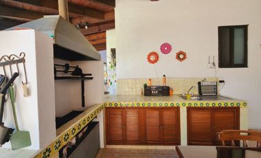 Renta de Hermosa Casa Sofía con Alberca Calefacción, Jardín Vistas Panorámicas.