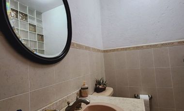 Renta de Hermosa Casa Sofía con Alberca Calefacción, Jardín Vistas Panorámicas.
