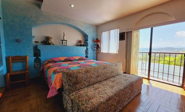 Renta de Hermosa Casa Sofía con Alberca Calefacción, Jardín Vistas Panorámicas.