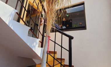 Renta de Hermosa Casa Sofía con Alberca Calefacción, Jardín Vistas Panorámicas.