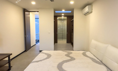 CASA EN VENTA O RENTA DE 3 RECAMARAS, 5 BAÑOS, ALBERCA