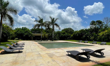 CASA EN VENTA O RENTA DE 3 RECAMARAS, 5 BAÑOS, ALBERCA
