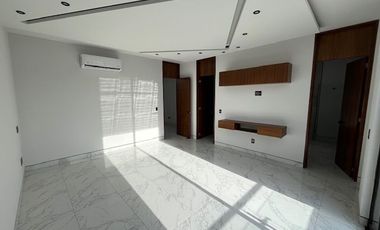Casa nueva en venta en Valle Imperial coto Maple