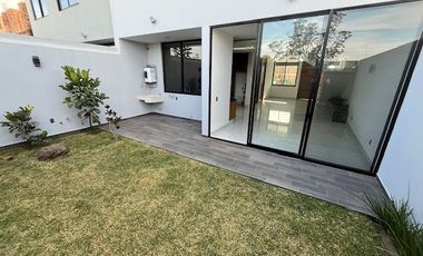 Casa en venta en Valle imperial coto Maple