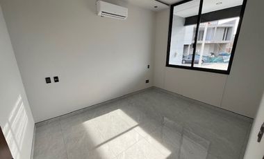 Casa en venta en Valle imperial coto Maple