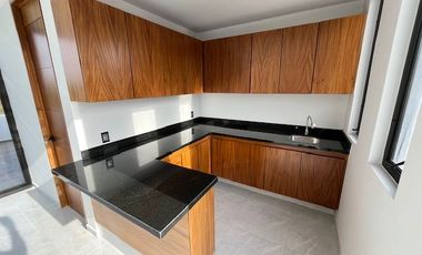 Casa en venta en Valle imperial coto Maple