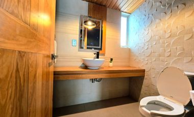 Renta CASA TULIPANES en la demarcación de TONATICO EDOMEX con alberca climatizada; moderna... cómoda... para disfrutar