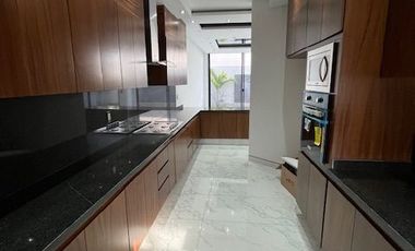 Casa nueva en venta en Valle Imperial coto Maya
