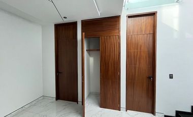 Casa nueva en venta en Valle Imperial coto Maya
