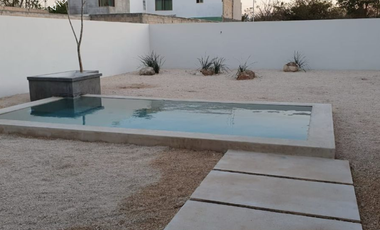 Casa en venta en Mérida de 4 recamaras con alberca privada y amenidades