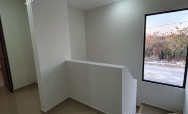 Casa en venta en Mérida de 4 recamaras con alberca privada y amenidades